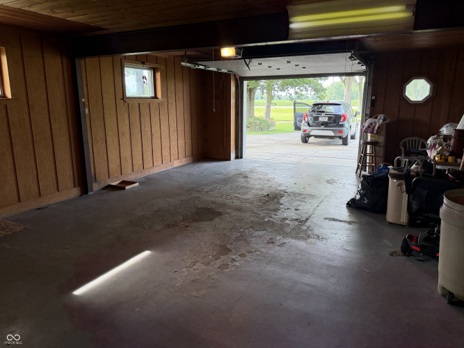 Listing Image 46