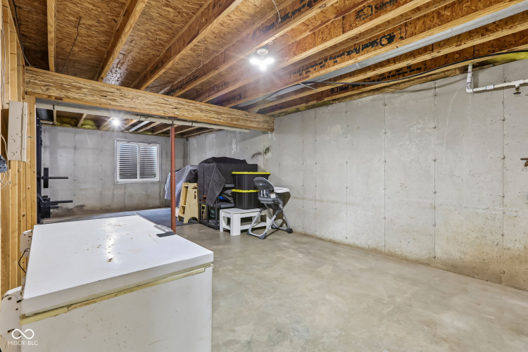 Listing Image 45