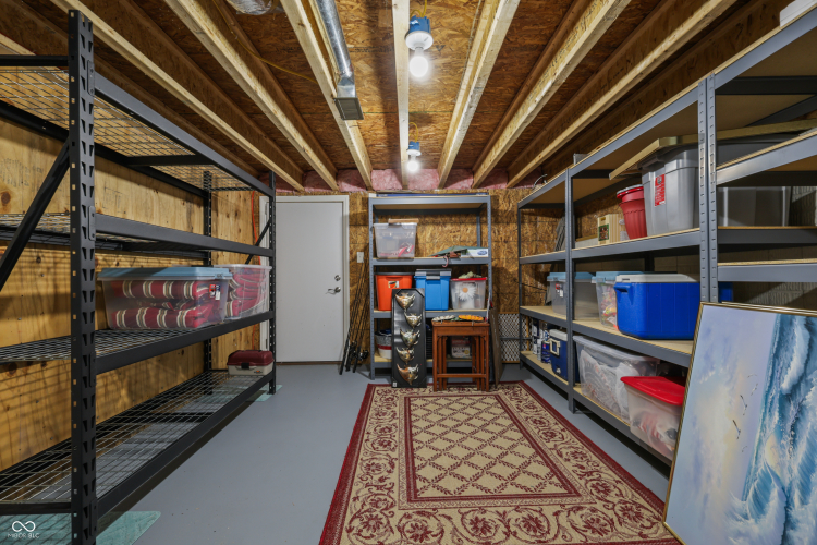 Listing Image 32