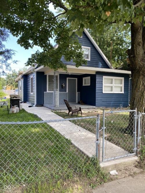 Listing Image 2