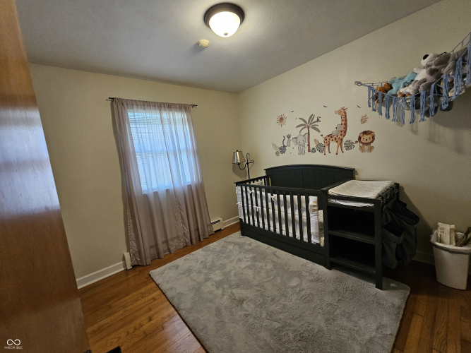 Listing Image 17