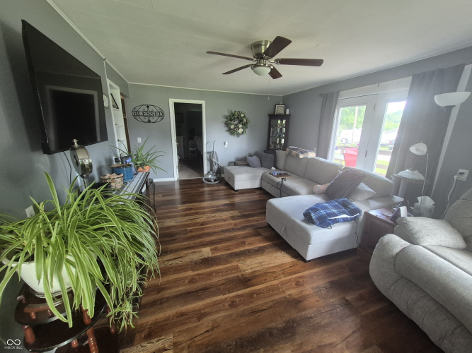 Listing Image 21