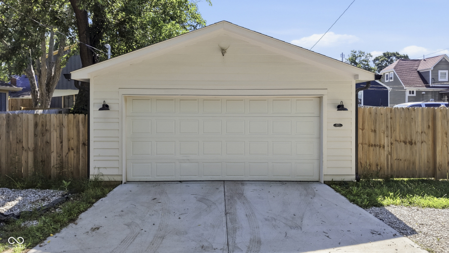 Listing Image 24