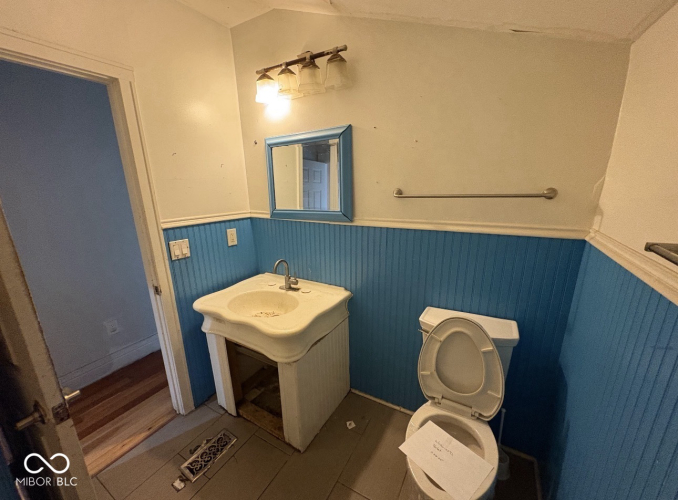 Listing Image 17