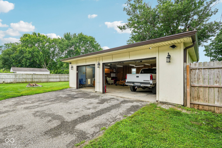 Listing Image 41