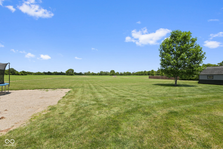 Listing Image 49