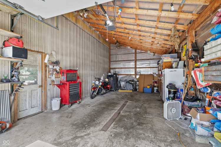 Listing Image 41