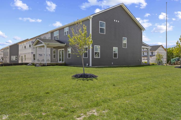 Listing Image 43