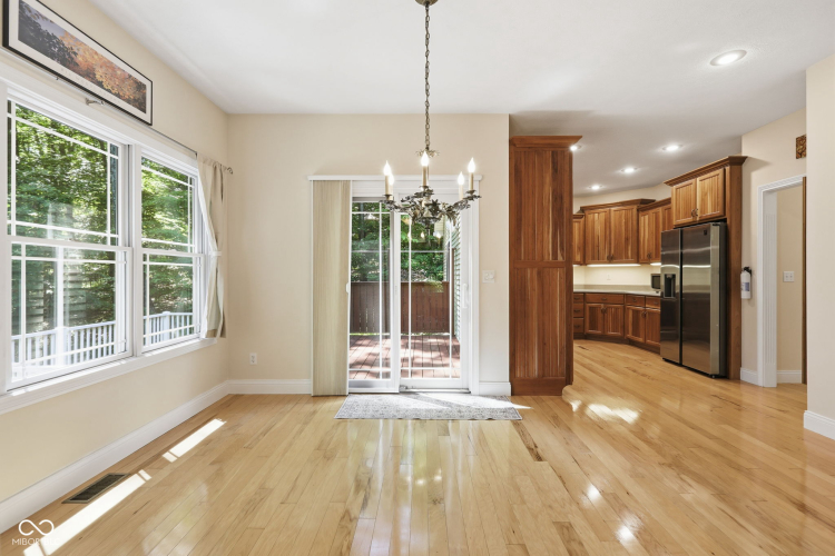 Listing Image 18