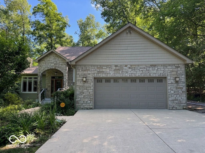 Listing Image 3