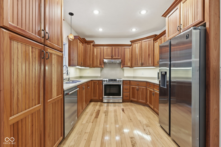 Listing Image 21