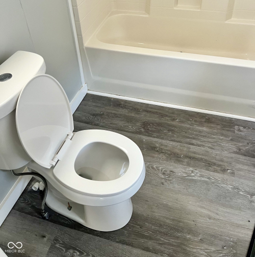 Listing Image 10