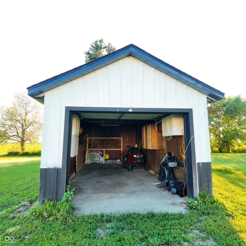 Listing Image 12