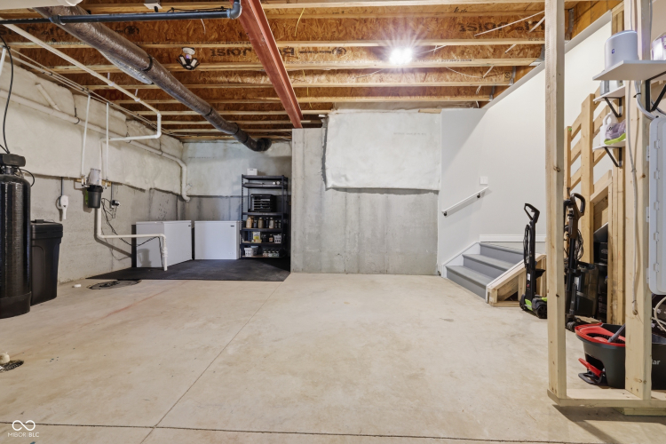 Listing Image 38
