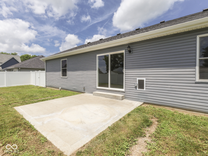 Listing Image 40