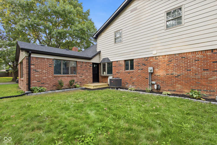 Listing Image 33