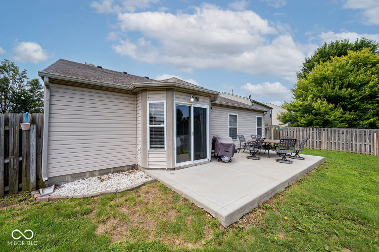Listing Image 19