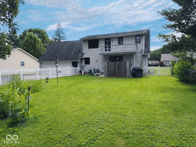 Listing Image 3