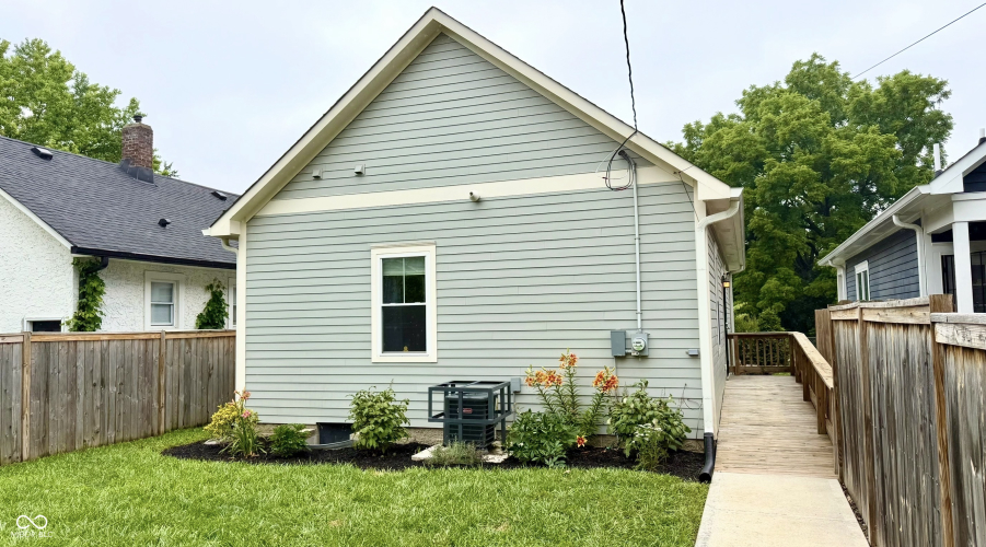 Listing Image 26