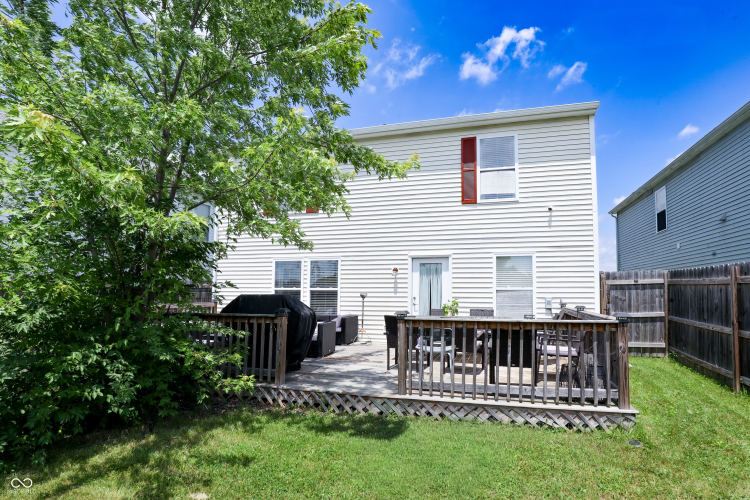 Listing Image 4