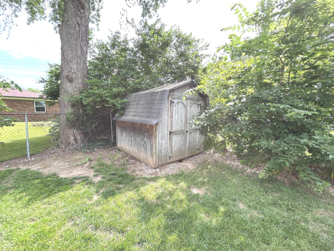 Listing Image 29
