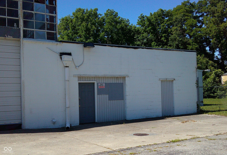 Listing Image 7