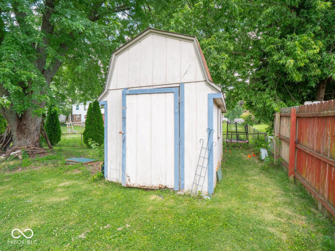 Listing Image 36