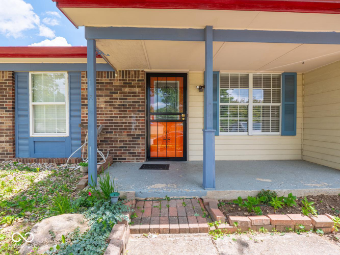Listing Image 5