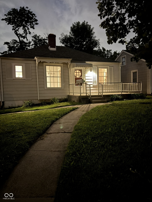 Listing Image 16