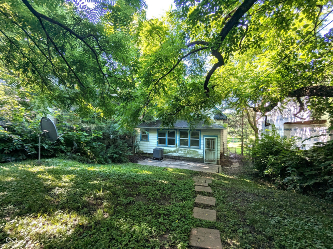Listing Image 19