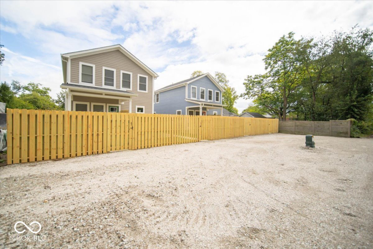 Listing Image 23