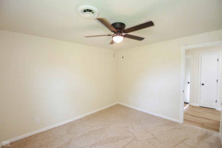 Listing Image 28