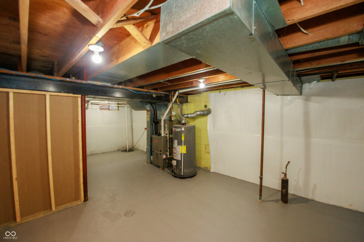 Listing Image 56