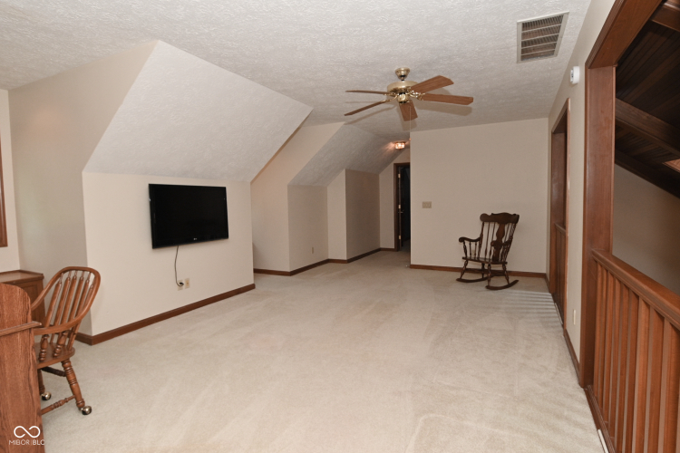 Listing Image 38