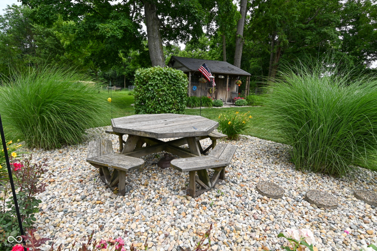 Listing Image 52