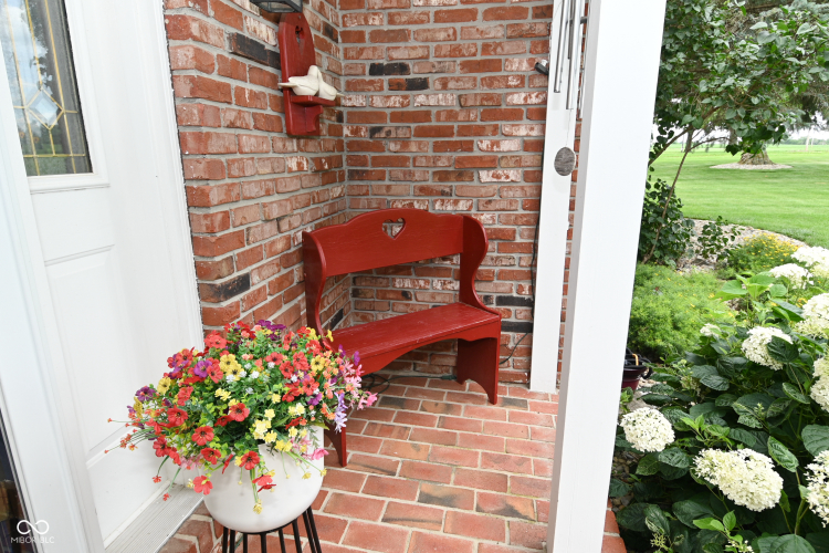 Listing Image 9