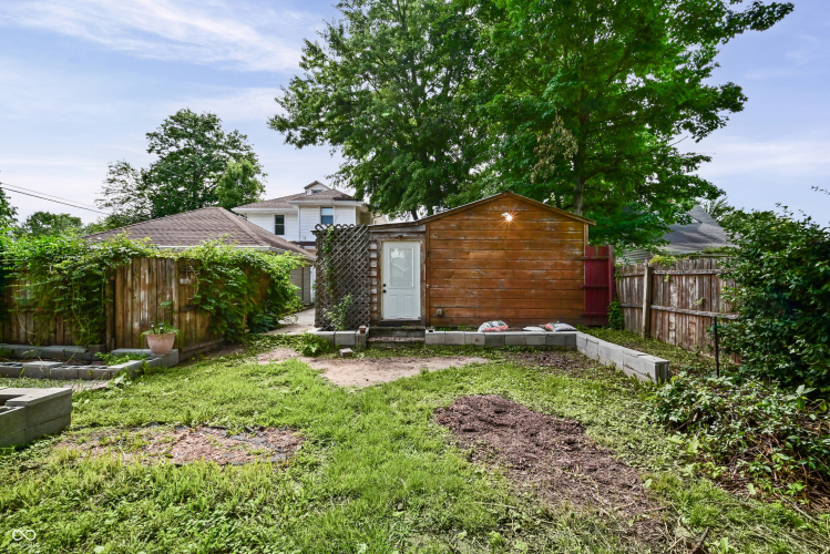 Listing Image 7