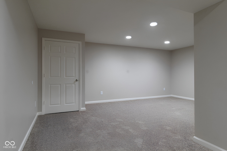 Listing Image 50