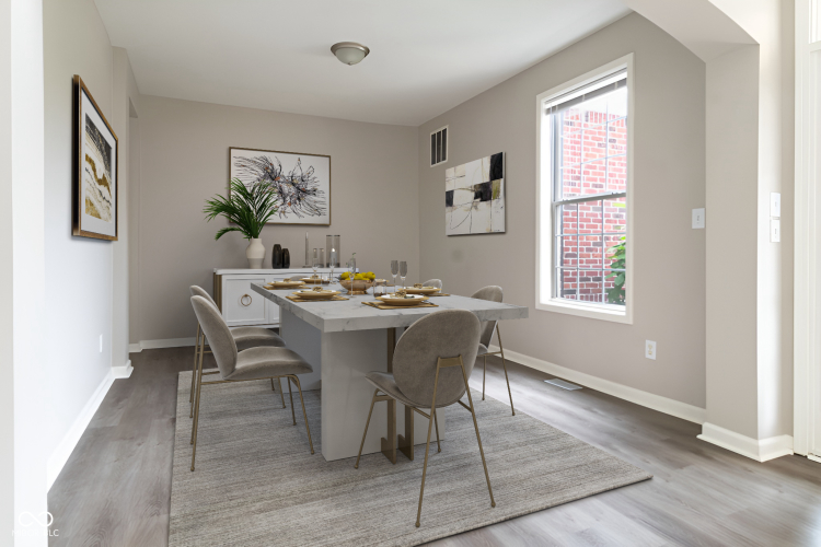 Listing Image 8