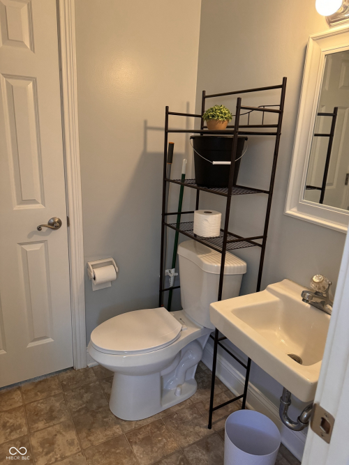 Listing Image 9