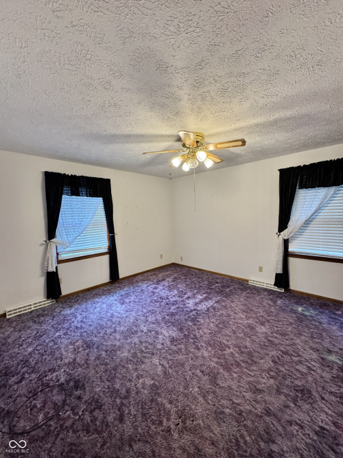 Listing Image 41