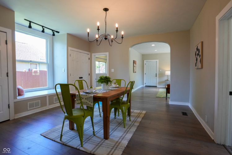 Listing Image 13