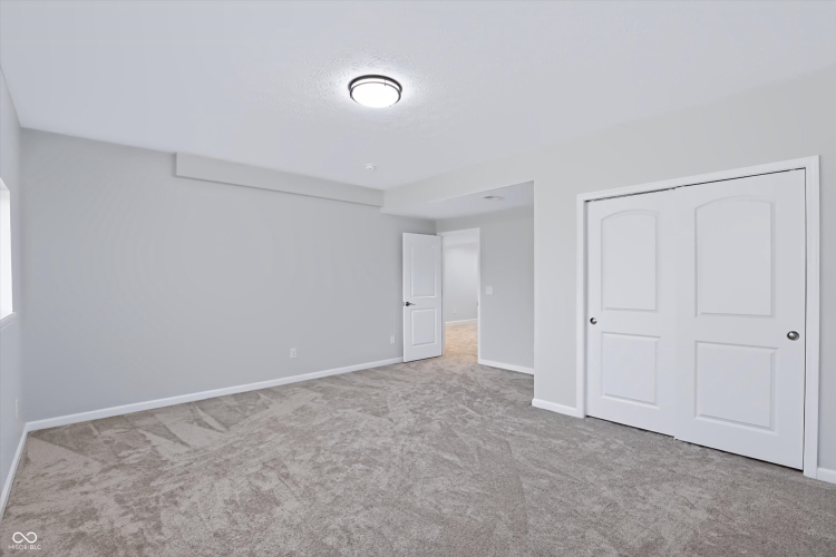 Listing Image 52
