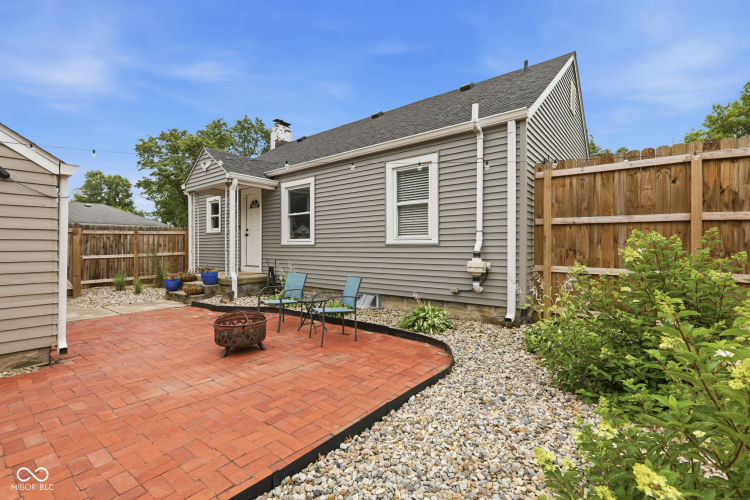 Listing Image 13