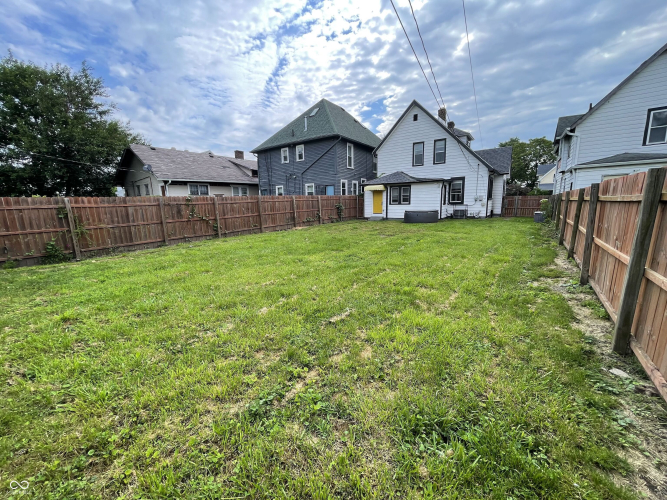 Listing Image 18