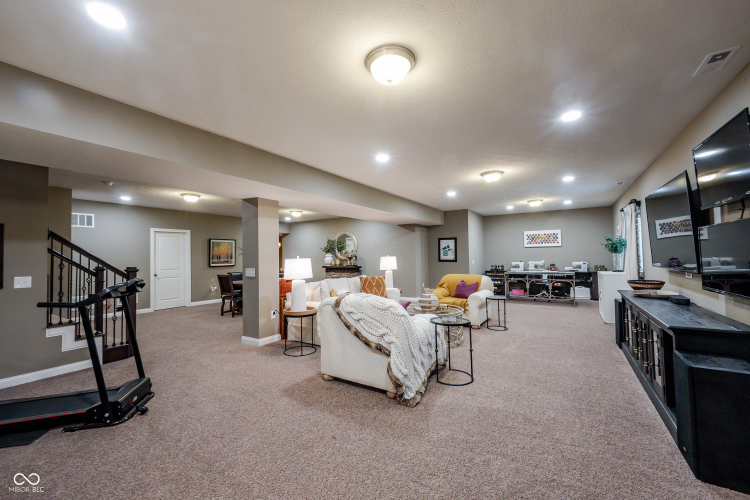 Listing Image 59