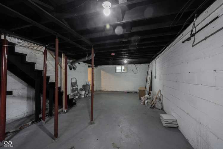 Listing Image 41