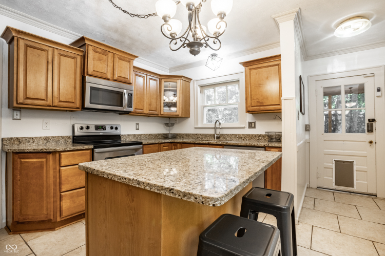 Listing Image 15