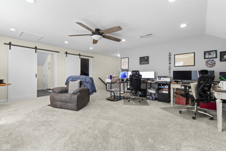 Listing Image 37
