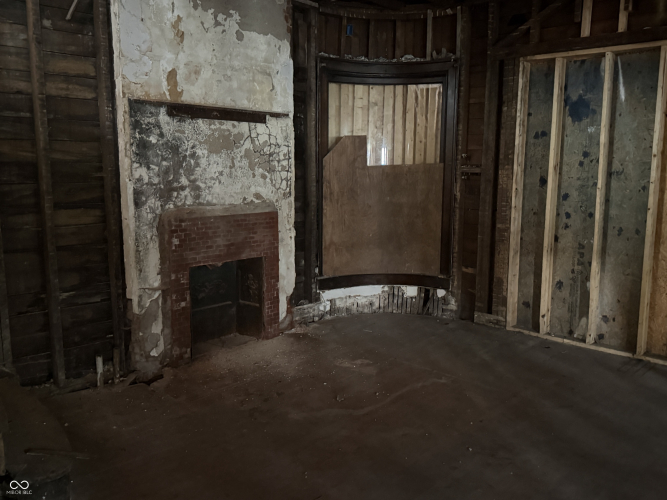 Listing Image 24